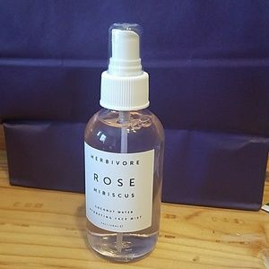Herbivore Rose Hibiscus Coconut Water Face Mist